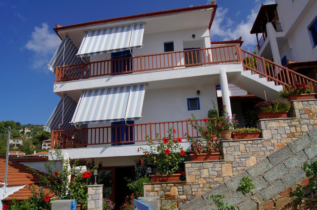 Stella Studios Patitírion Exterior photo